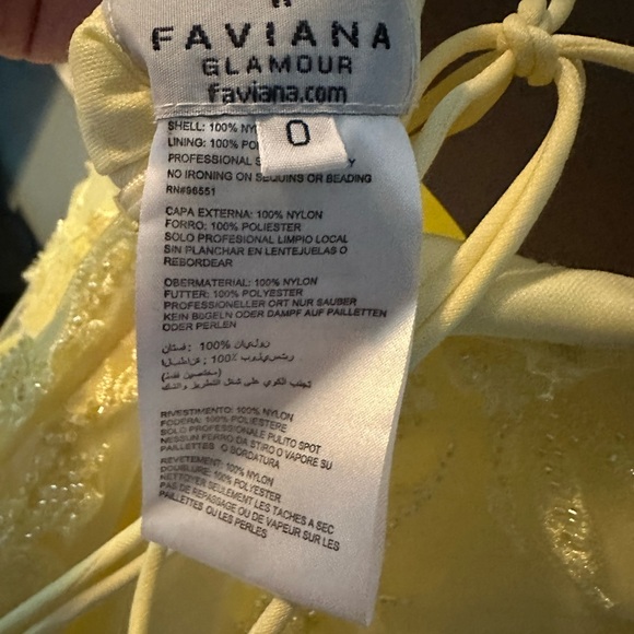 PROM SEASON! Make an offer!
Gorgeous yellow gown - Picture 5 of 13